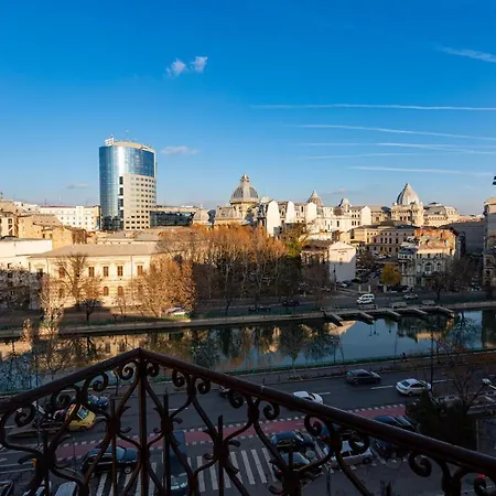 Ferienwohnung Golden View - Breathtaking Location In Bukarest Exterior foto
